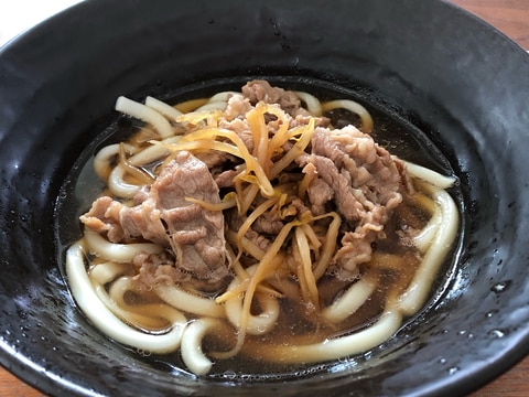 牛肉ともやしで！つゆまで飲み干したい肉うどん